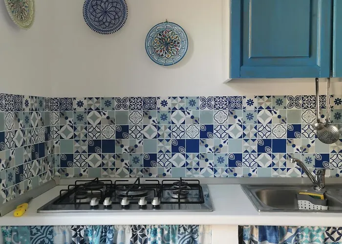 Casa Pelagos A 50mt Dal Mare דירה ניקוטרה